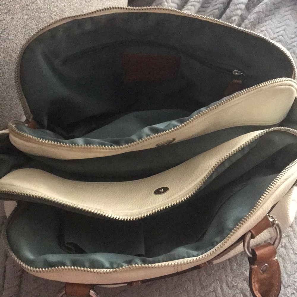 Coach Handbag - Picture 4 of 9